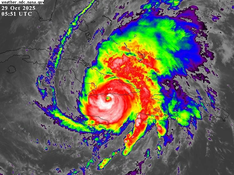 Imagen satelital del huracán Melissa sobre el oriente de Cuba, 29 de octubre de 2025